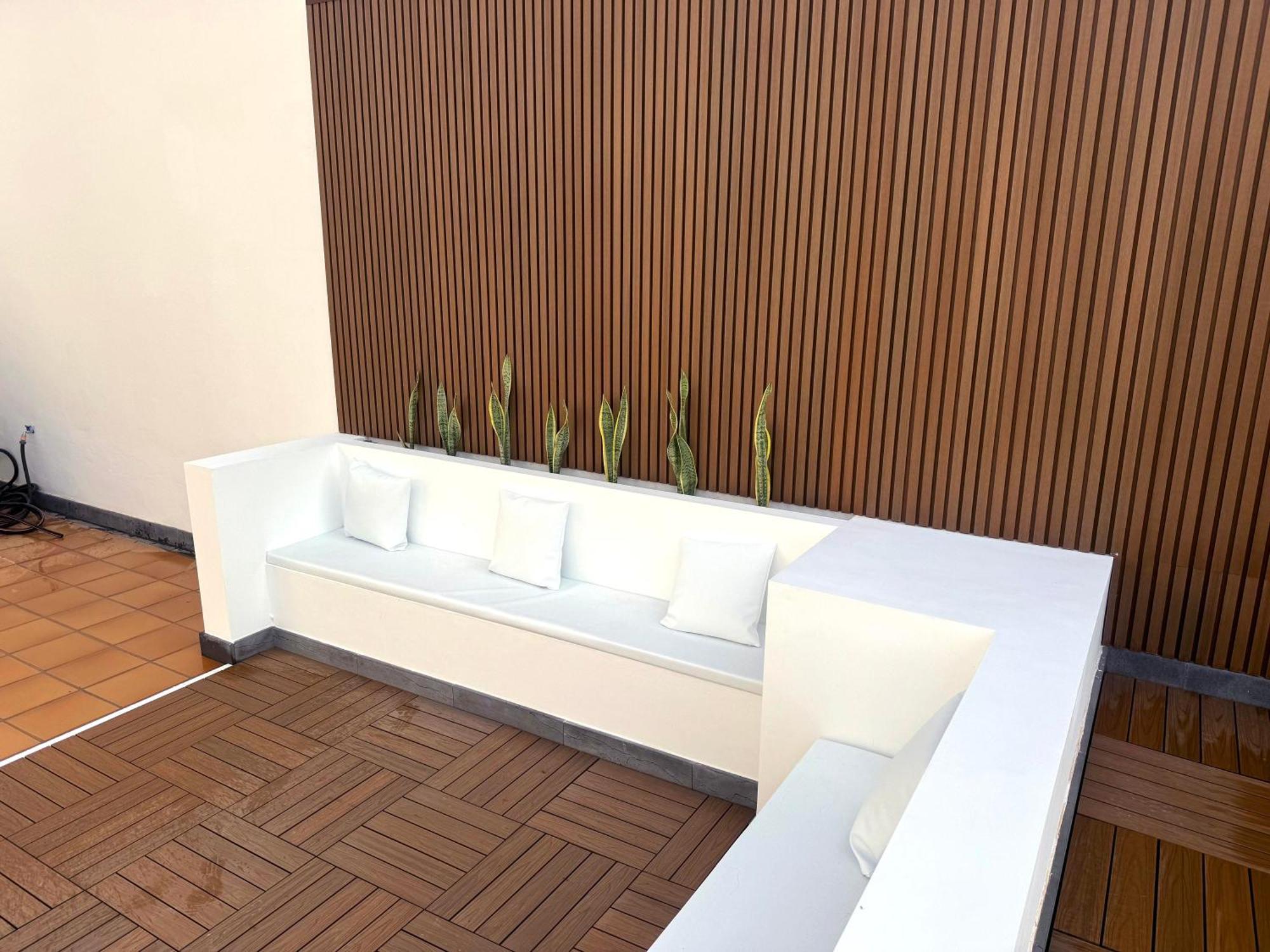 Villa Dedalos - A Luxury Large Villa With A Heated Pool In Puerto Calero Εξωτερικό φωτογραφία